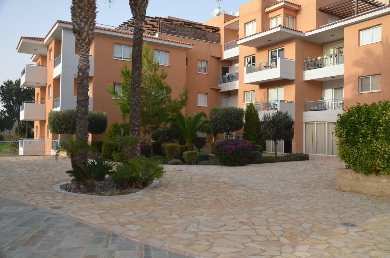 Iris Village بافوس المظهر الخارجي الصورة